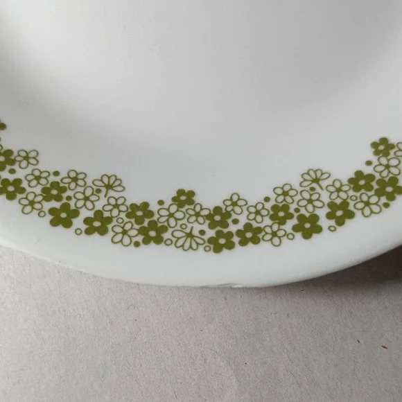 Corelle Spring Blossom Salad Plates with Green Floral Pattern - Picture 10 of 10